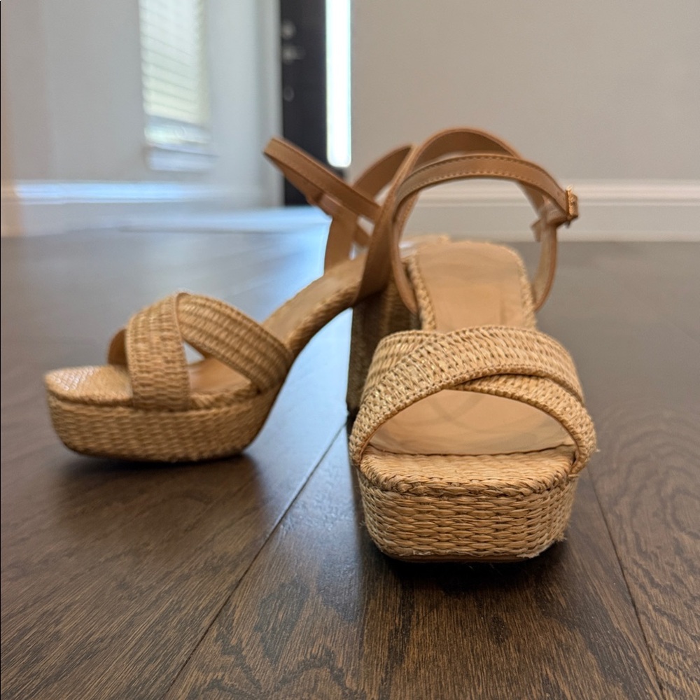 Chic Tan Espadrille Wedges